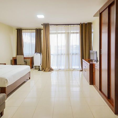 Igar Plaza Hotel Jinja Exterior photo